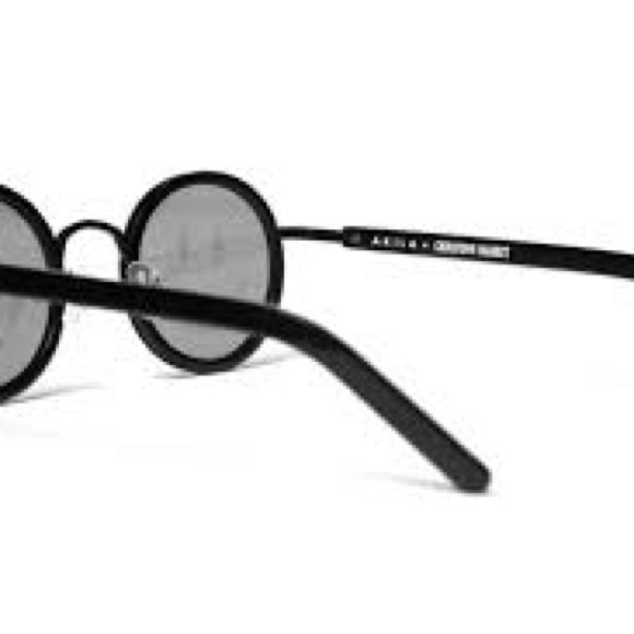 Chinatown Market x AKILA "Smiley® Ethos" - NIB Sealed - Picture 12 of 13